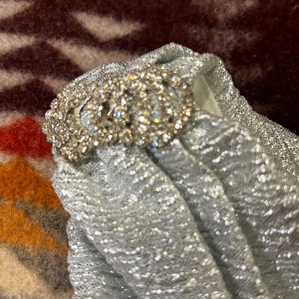 Betsy & Adam nwot - Picture 6 of 11